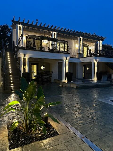Pool and Accent Lighting