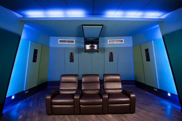 Plus Theater